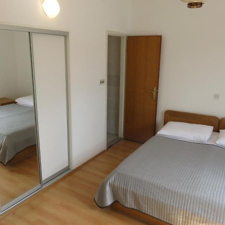 Apartmani Mm Starigrad Paklenica Dış mekan fotoğraf
